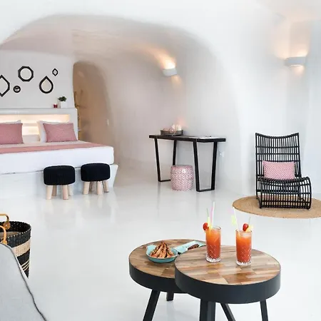 Maregio Hotel Oia (Santorini)