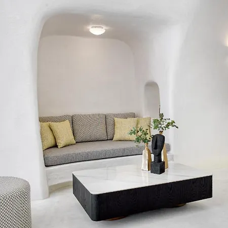 Maregio Hotel Oia (Santorini)